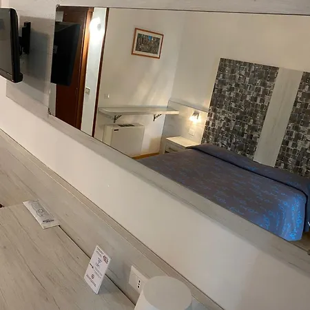 Meuble Patrizia 3* Γκράντο