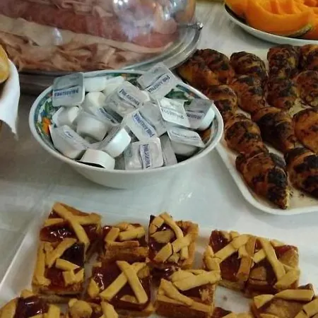 Meuble Patrizia Ξενοδοχείο 3*