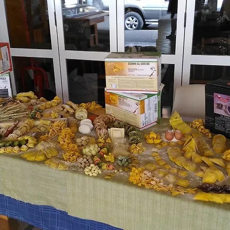 Ξενοδοχείο Meuble Patrizia 3*