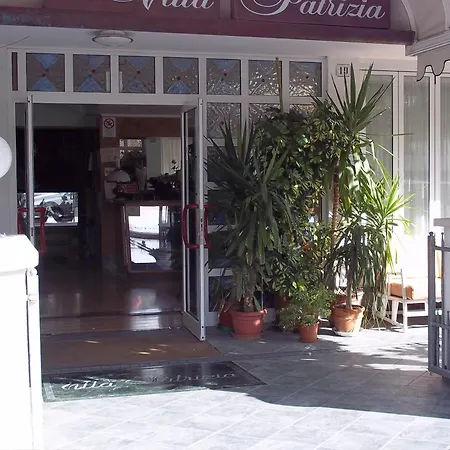 Ξενοδοχείο Meuble Patrizia 3*