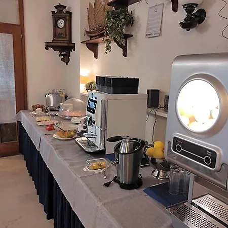 Hotell Meuble Patrizia 3*