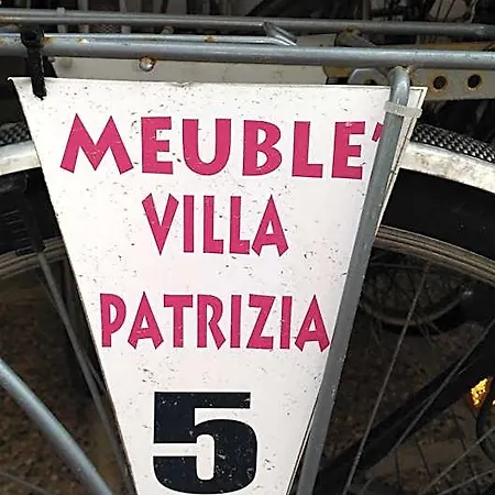 ホテル Meuble Patrizia グラード
