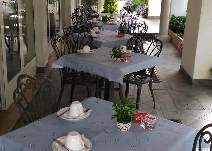 Hotel Meuble Patrizia 3*